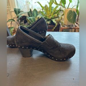 Dansko Nori Black Suede Wood Grain Heel Clog Studded Detail - Sz 38 Bohemian
